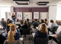 NEULAND AG: MODERATIONSMARKT 2025