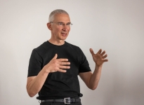 NEULAND AG: MODERATIONSMARKT 2025