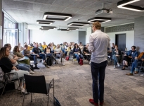 NEULAND AG: MODERATIONSMARKT 2025